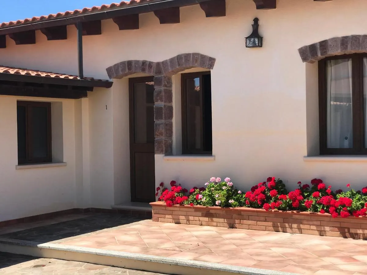 Villa Nuragica Sardegna Bacu Abis 0*,