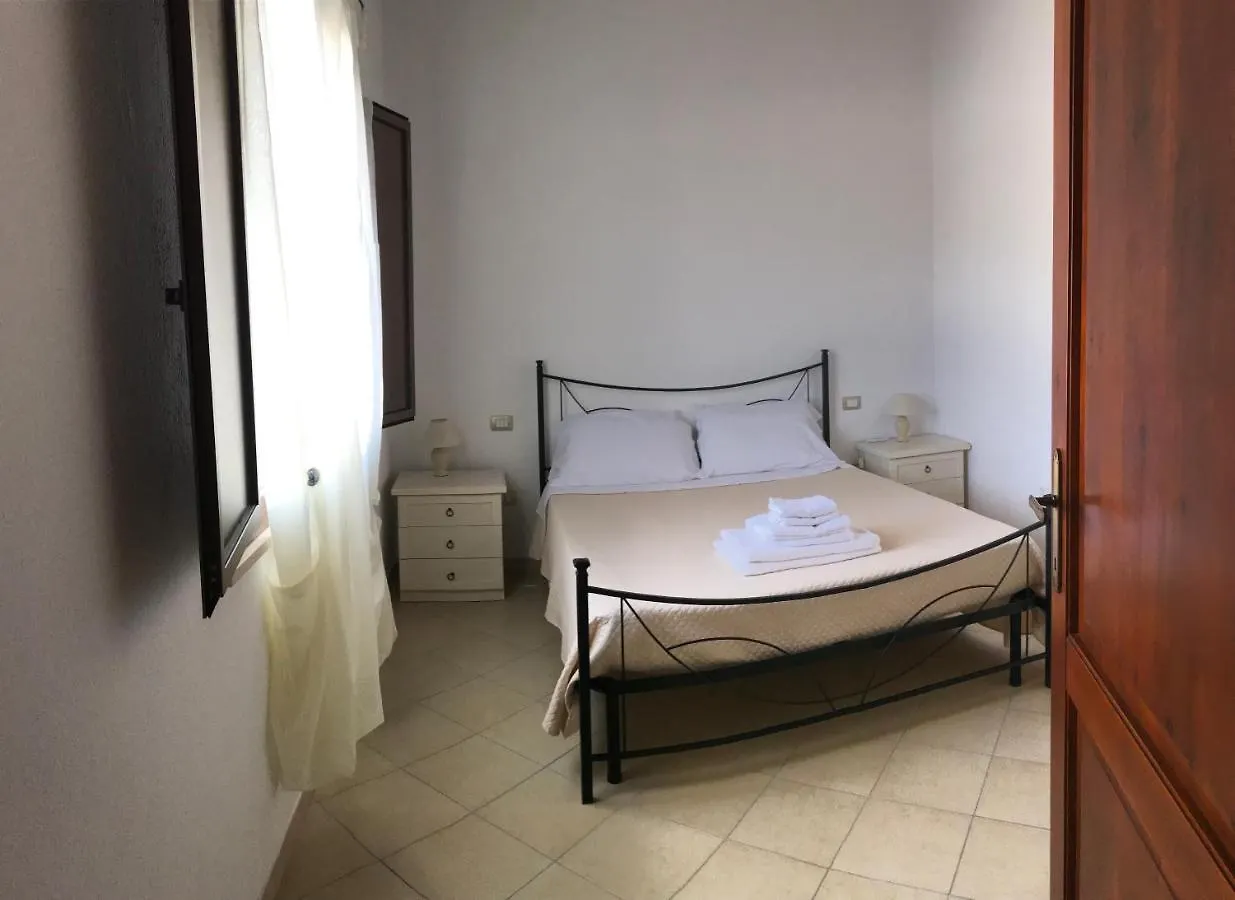 Villa Nuragica Sardegna Bacu Abis 0*,  Italia