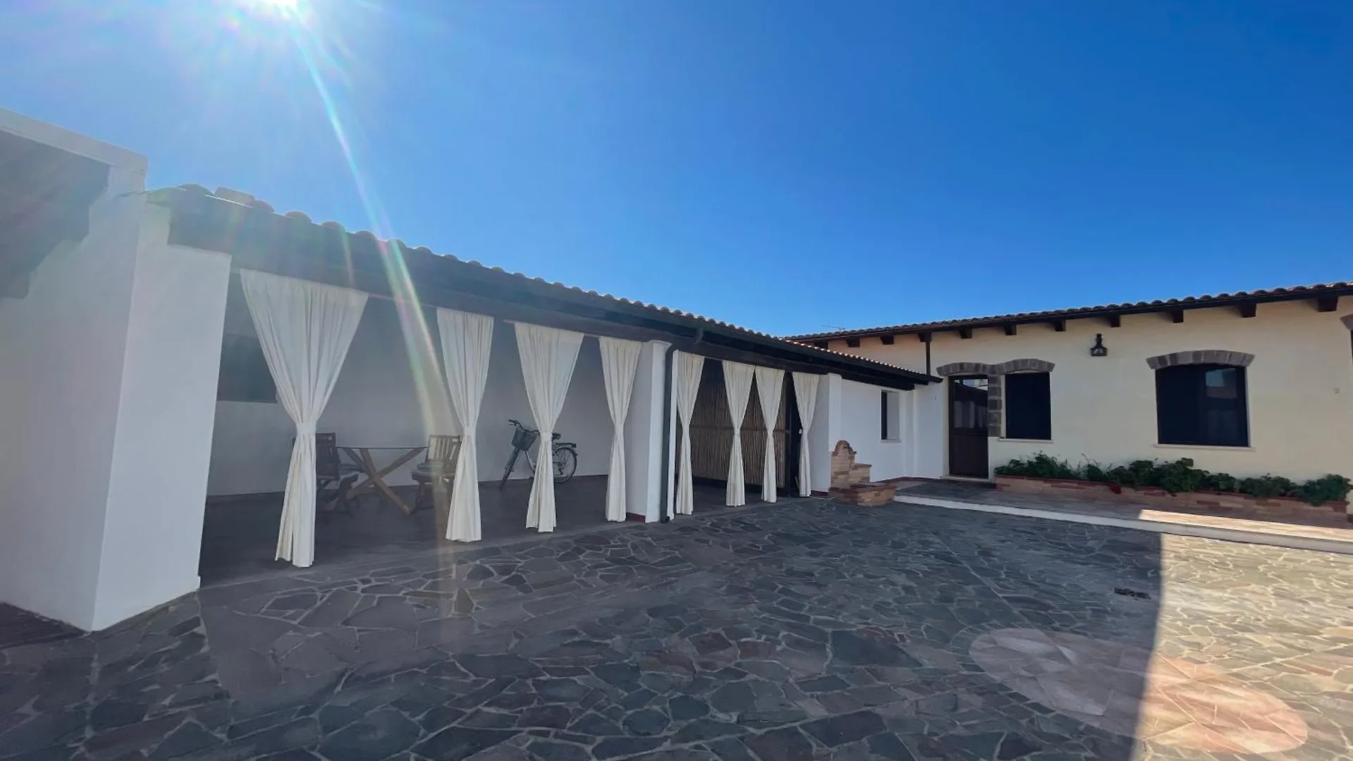 Villa Nuragica Sardegna Bacu Abis