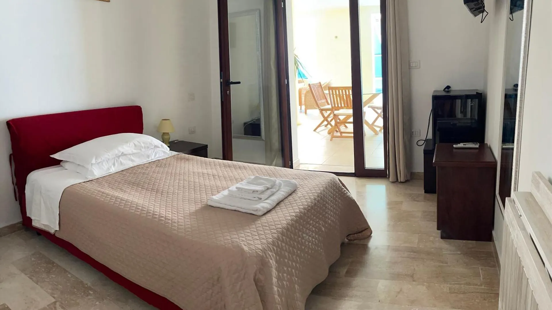 Villa Nuragica Sardegna Bacu Abis Italia