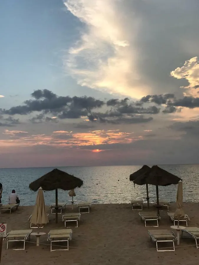 Villa Nuragica Sardegna Bacu Abis 0*,  Italia